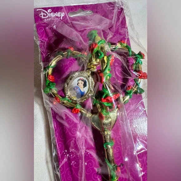 Snow White Enchanted Scepter/Wand and Tiara Set for Dress Up, Lillian Veron, NEW - Picture 4 of 16